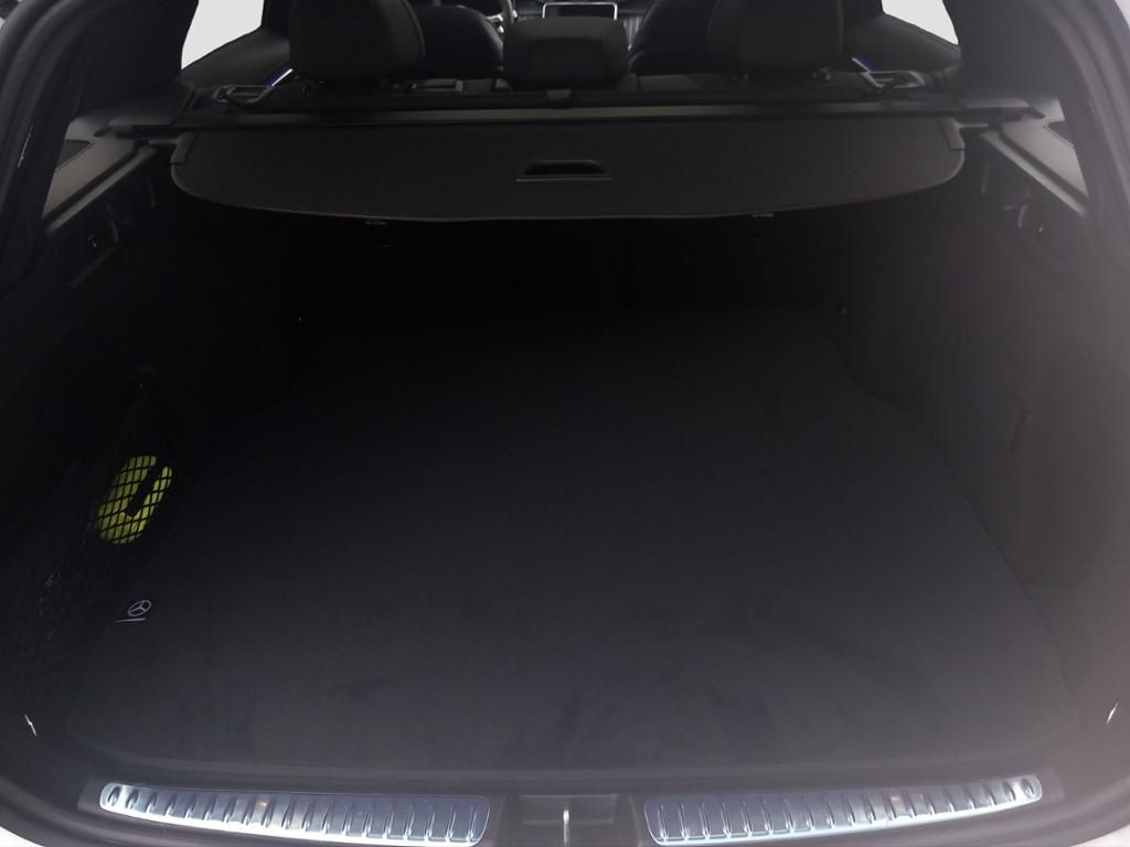 Mercedes-Benz C 220 2025