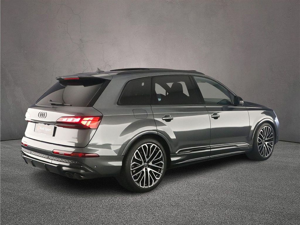 Audi SQ7 2025