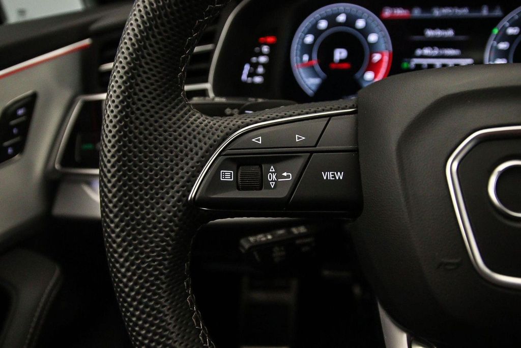 Audi SQ7 2025