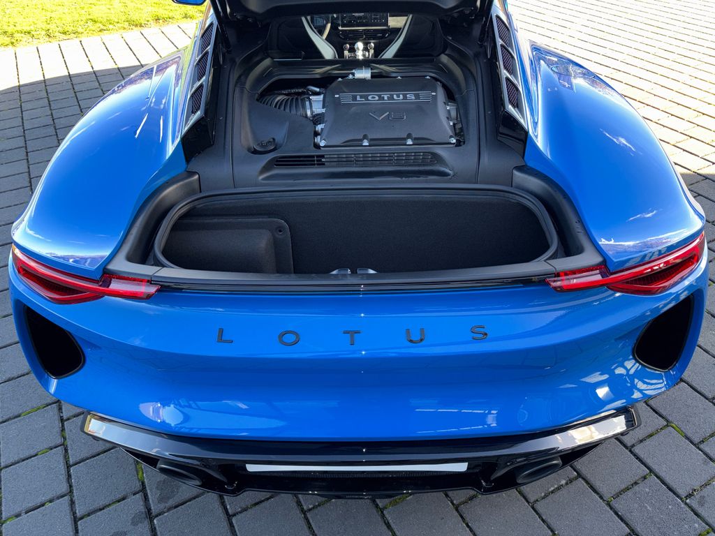 Lotus Emira