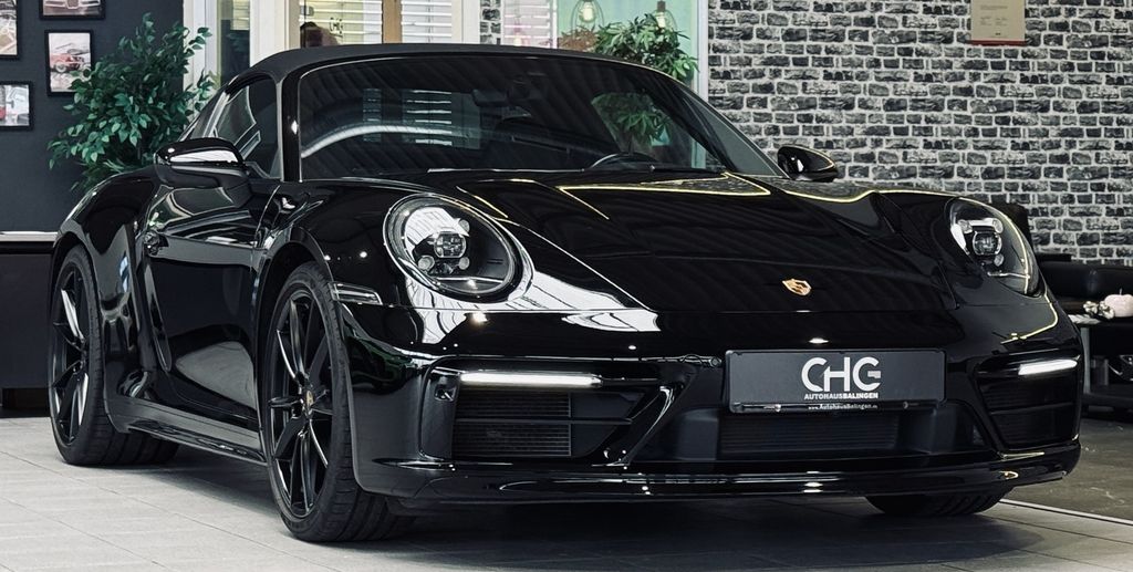 Porsche 992 2021