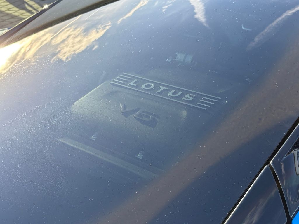 Lotus Emira