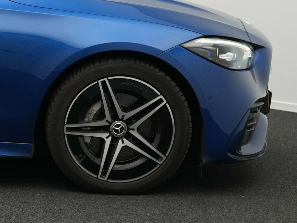 Mercedes-Benz C 220 2025