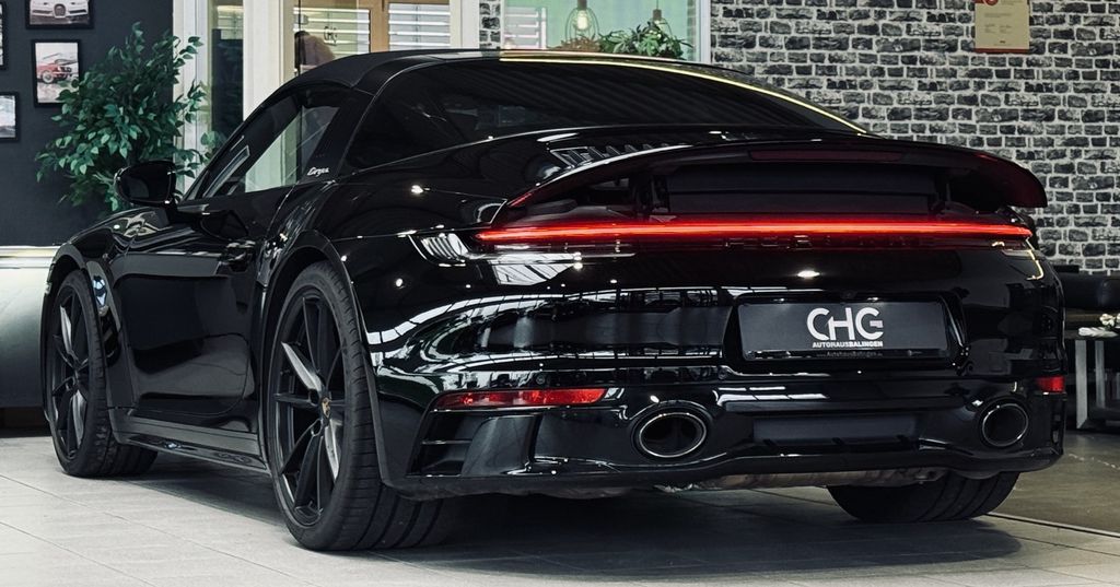Porsche 992 2021