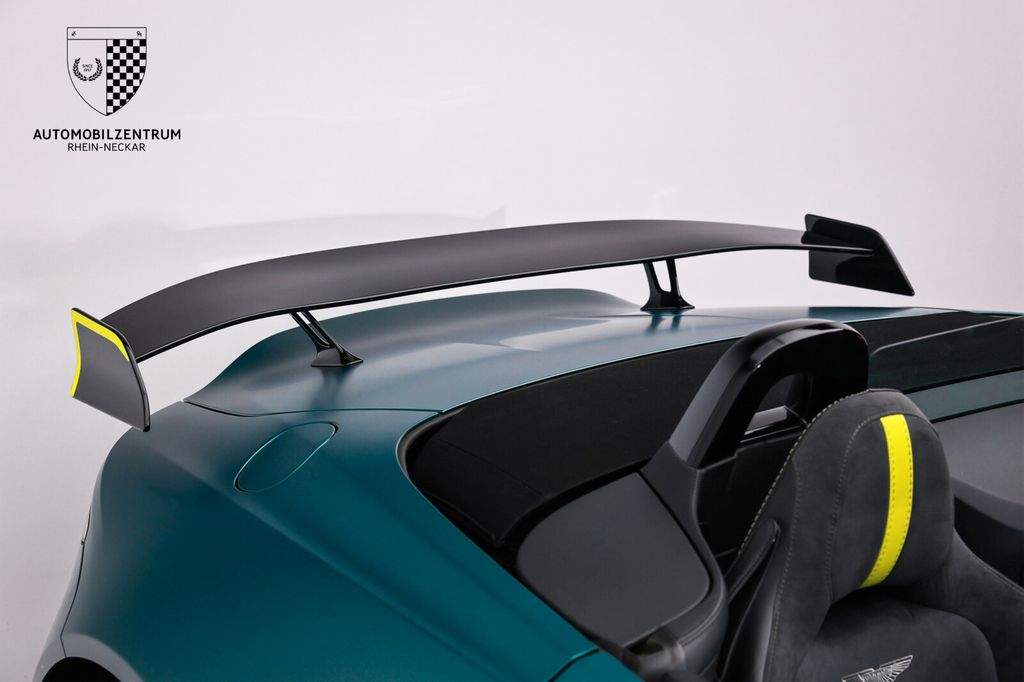 Aston Martin V8 Vantage 2023