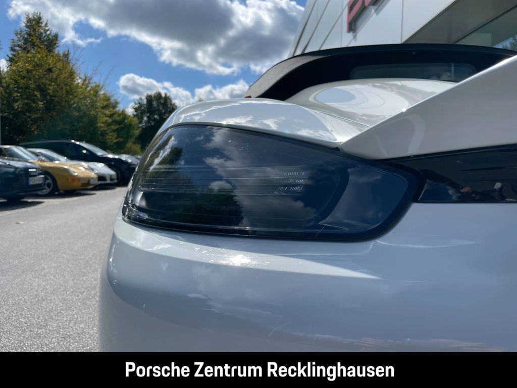 Porsche Boxster 2025