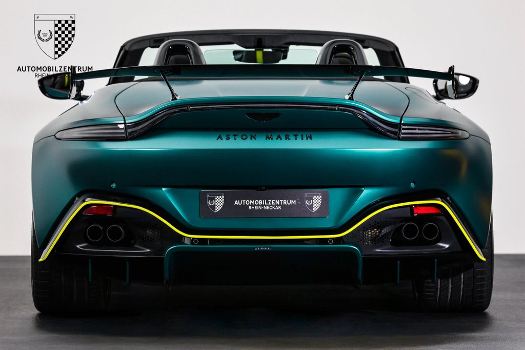 Aston Martin V8 Vantage 2023