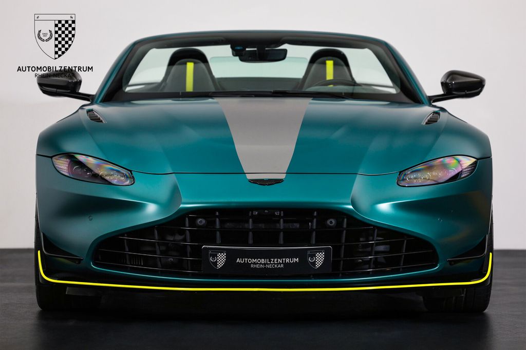 Aston Martin V8 Vantage 2023
