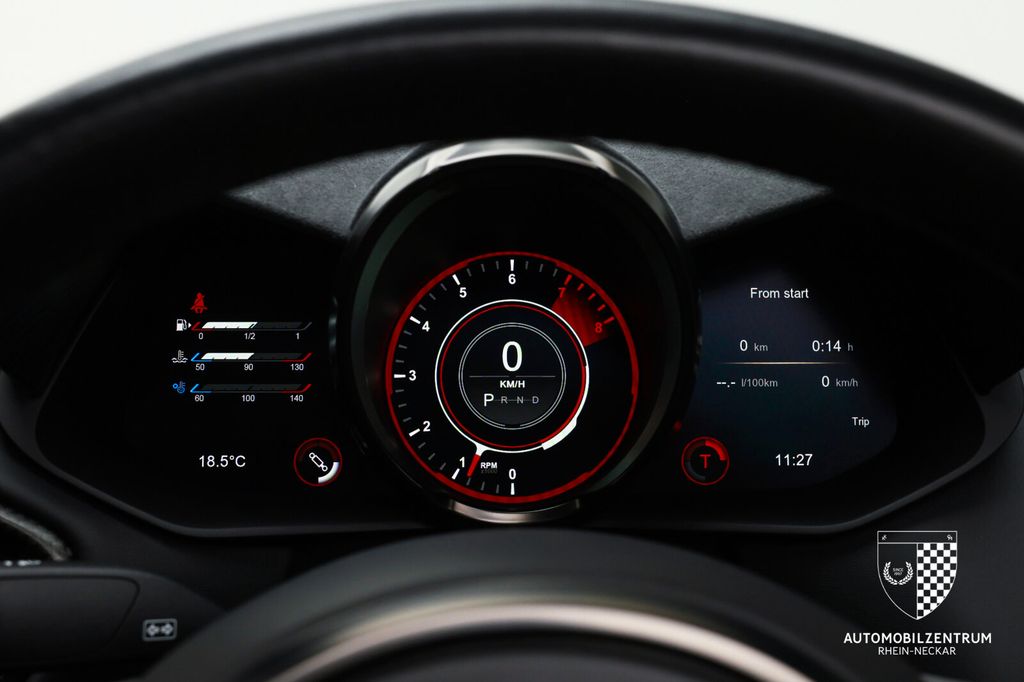 Aston Martin V8 Vantage 2023