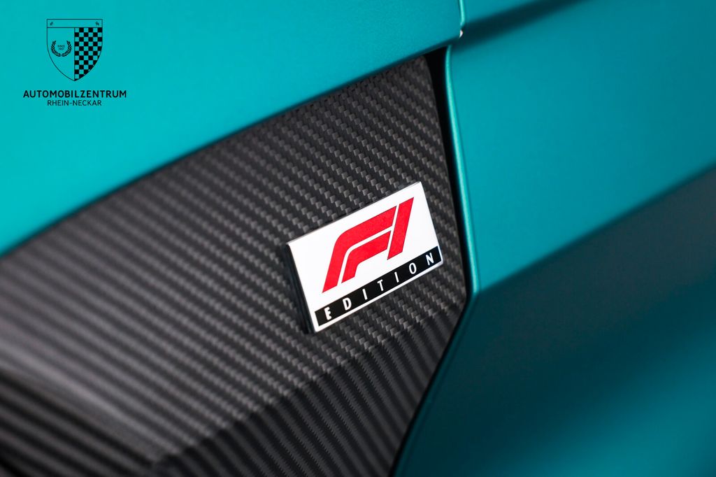 Aston Martin V8 Vantage 2023