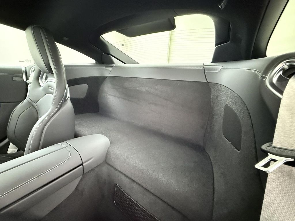 Mercedes-Benz AMG GT 2025