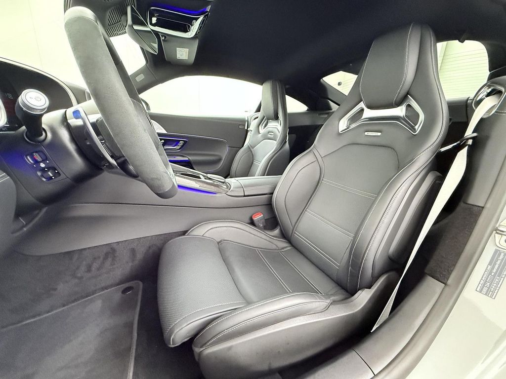 Mercedes-Benz AMG GT 2025