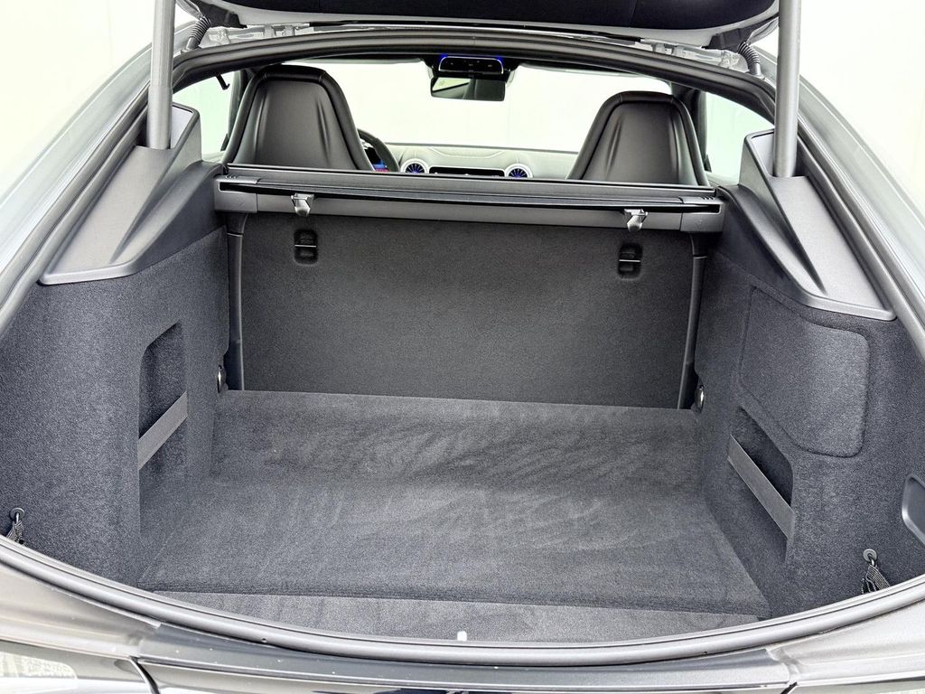 Mercedes-Benz AMG GT 2025