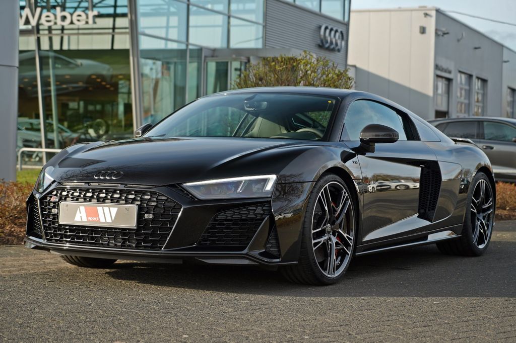 Audi R8 2024