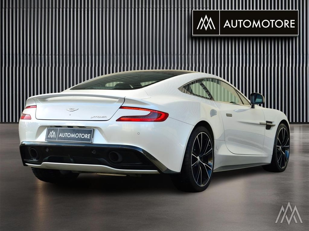 Aston Martin Vanquish 2013