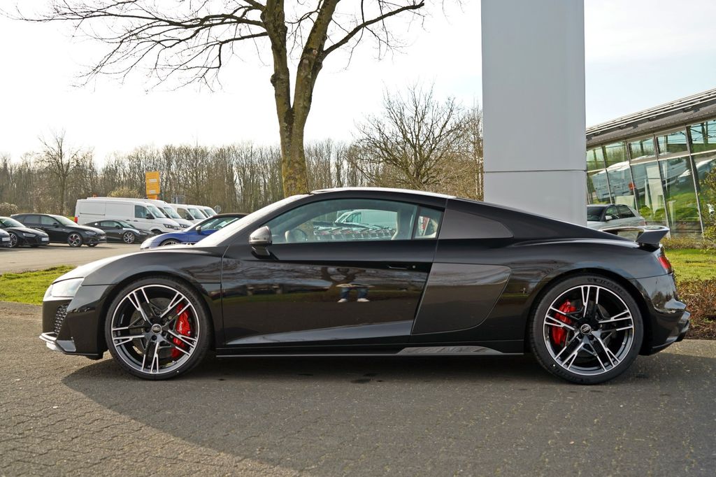 Audi R8 2024