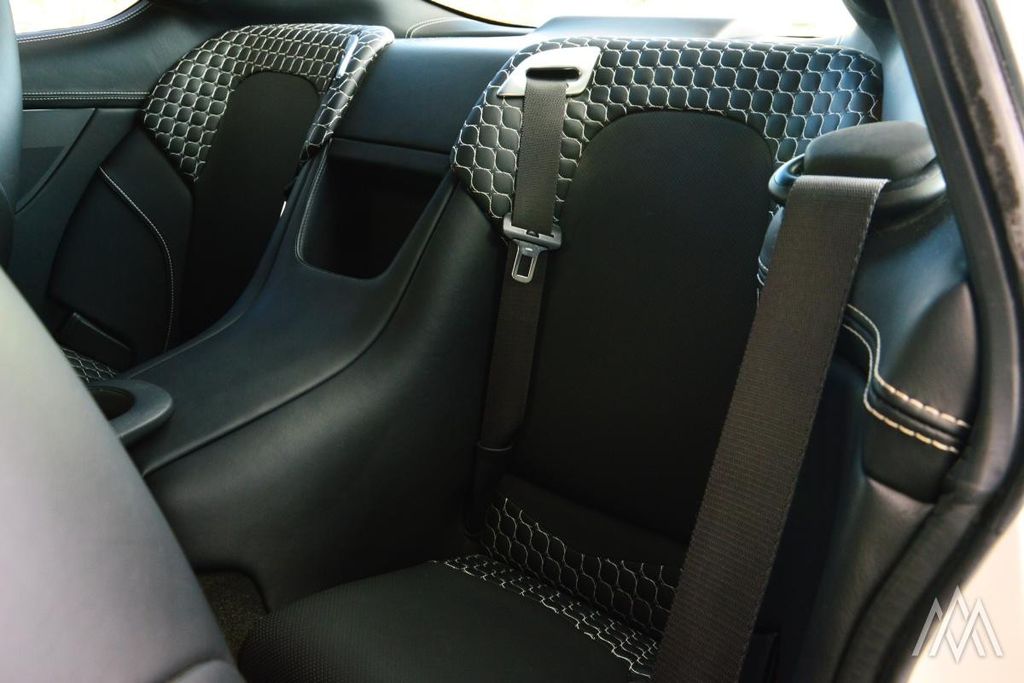 Aston Martin Vanquish 2013