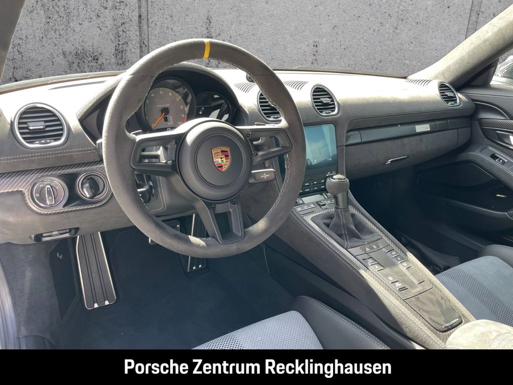 Porsche Boxster 2025