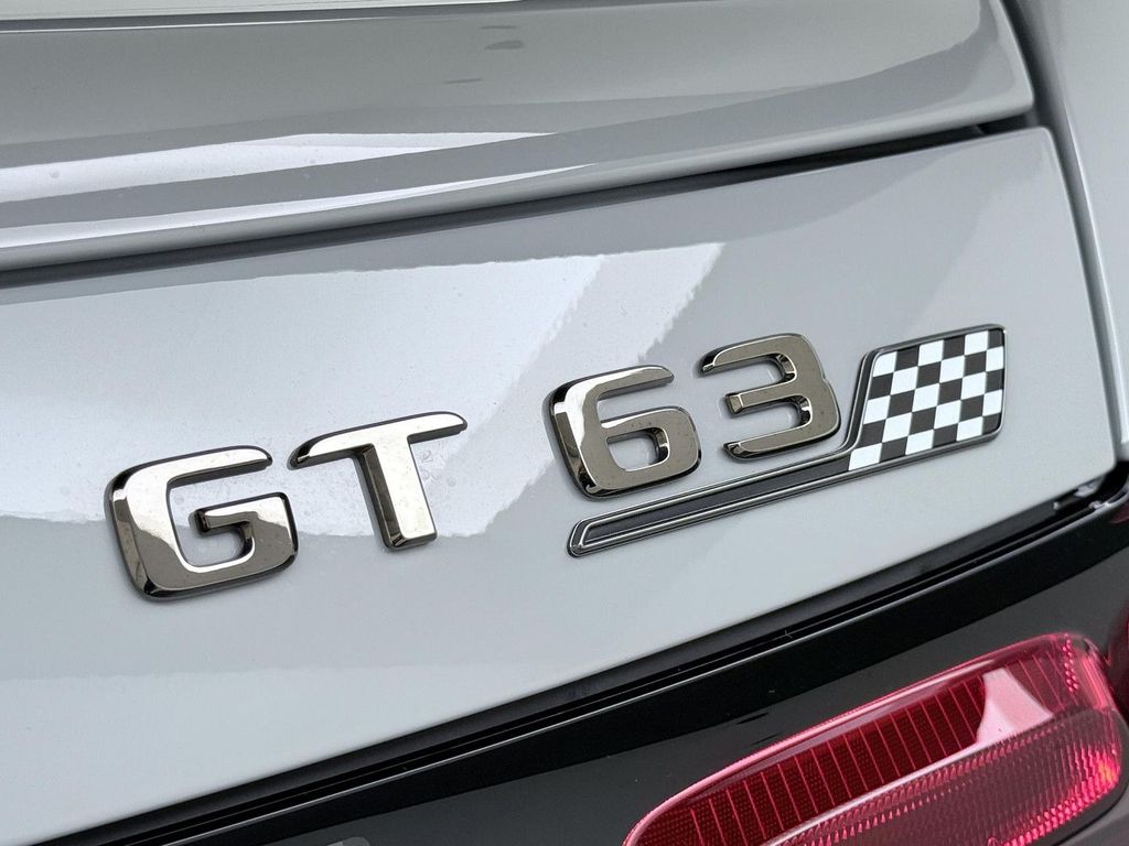 Mercedes-Benz AMG GT 2025