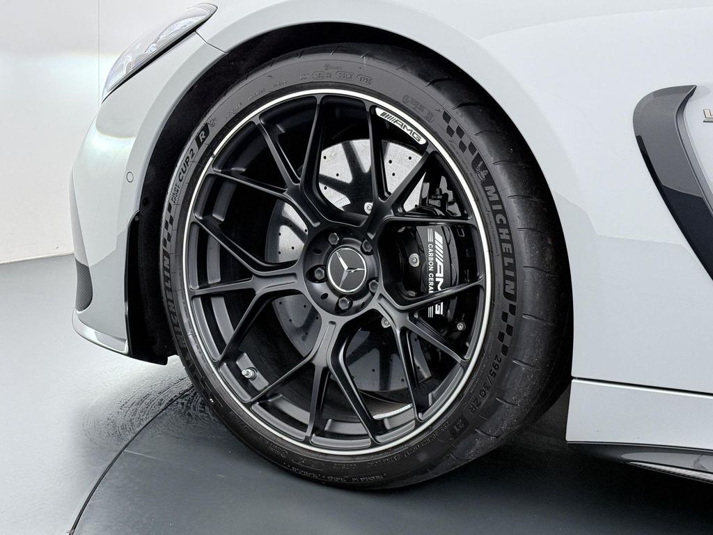 Mercedes-Benz AMG GT 2025