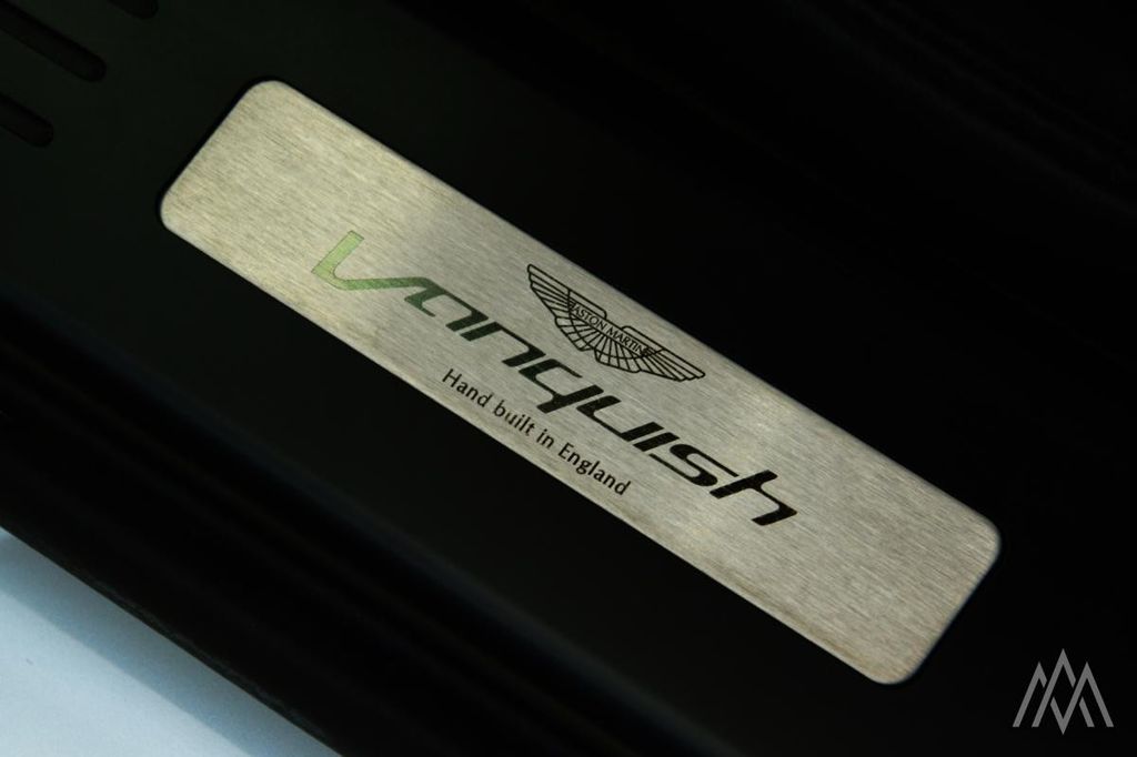 Aston Martin Vanquish 2013