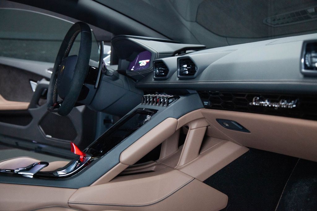 Lamborghini Huracán 2023