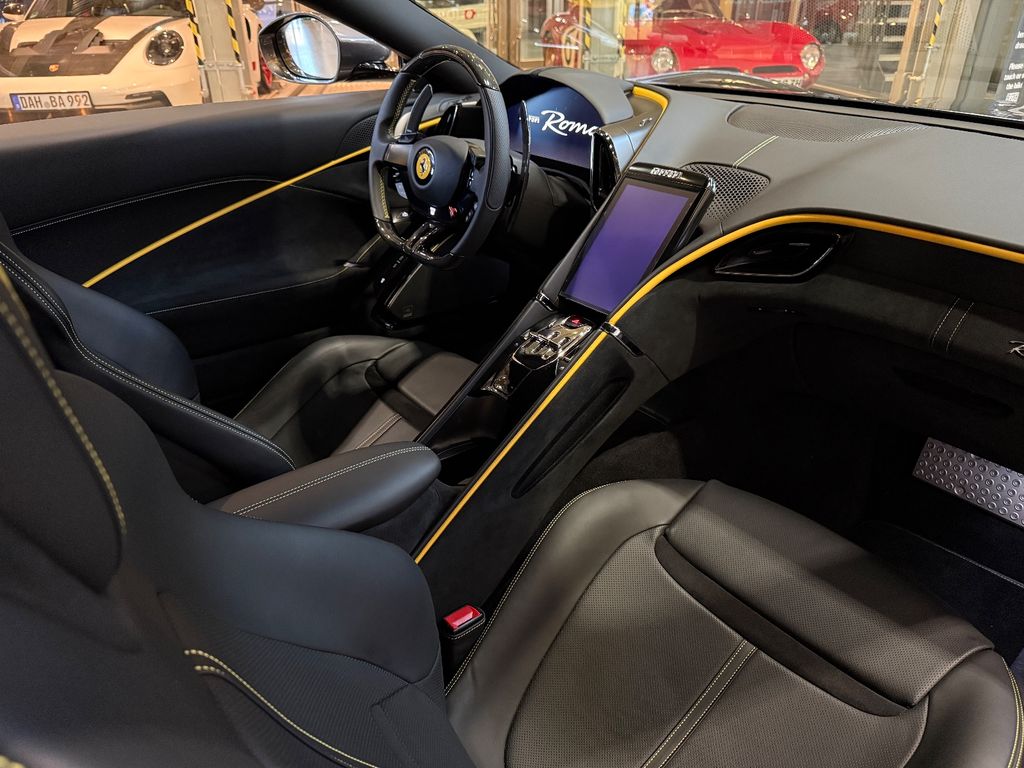 Ferrari Roma 2024