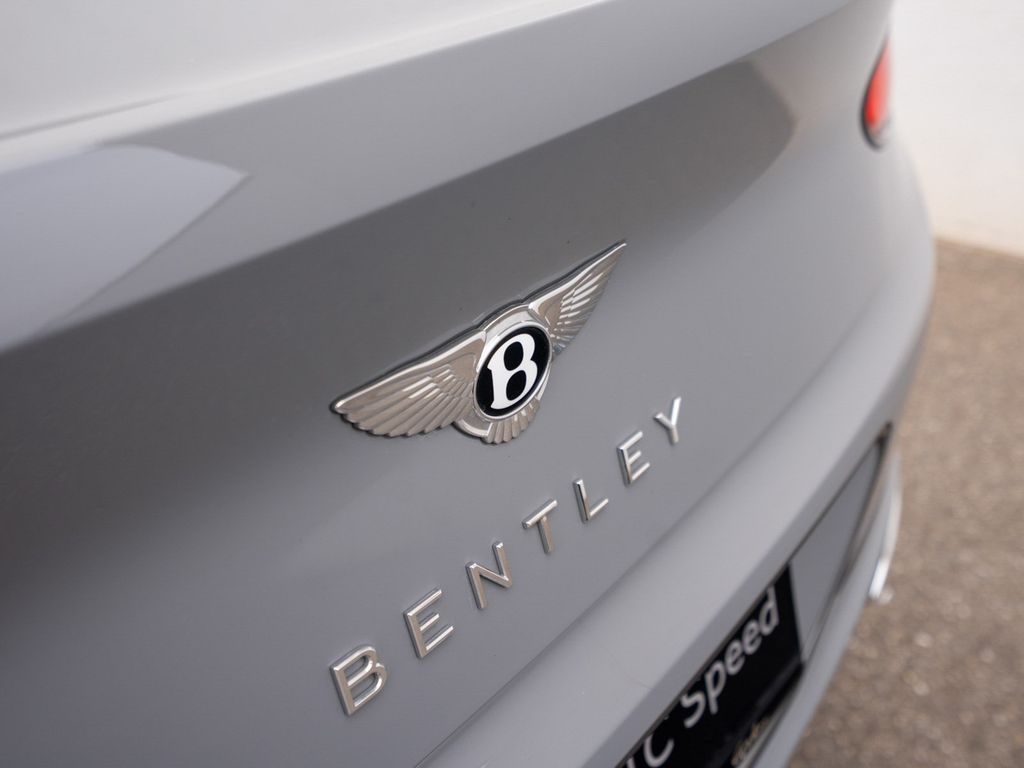 Bentley Continental GTC 2024