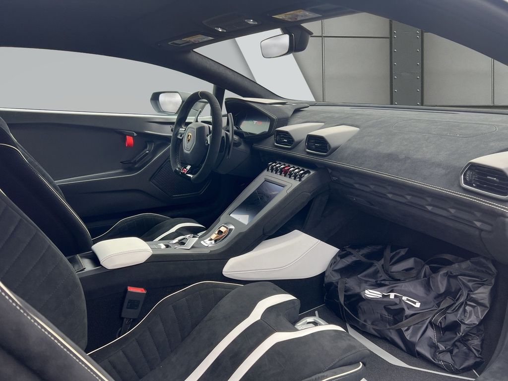 Lamborghini Huracán 2024