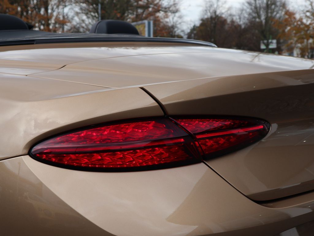 Bentley Continental GTC 2025