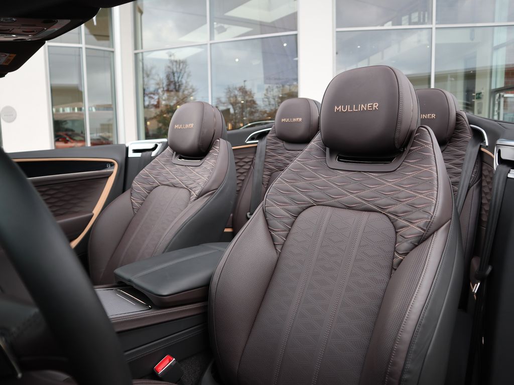 Bentley Continental GTC 2025