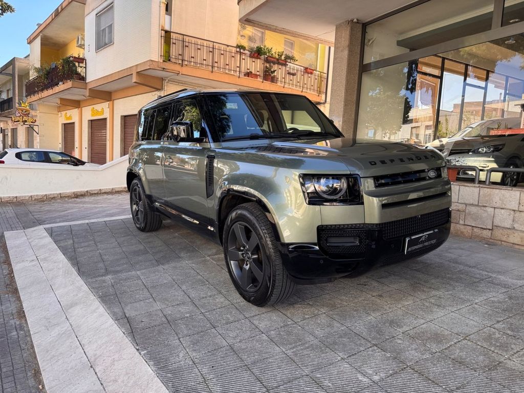 Land Rover Defender 2023