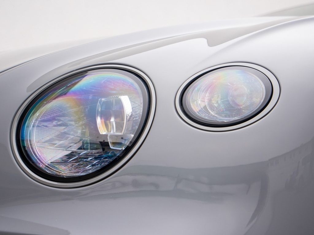 Bentley Continental GTC 2024