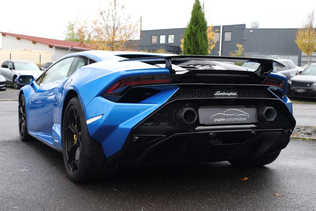 Lamborghini Huracán 2024