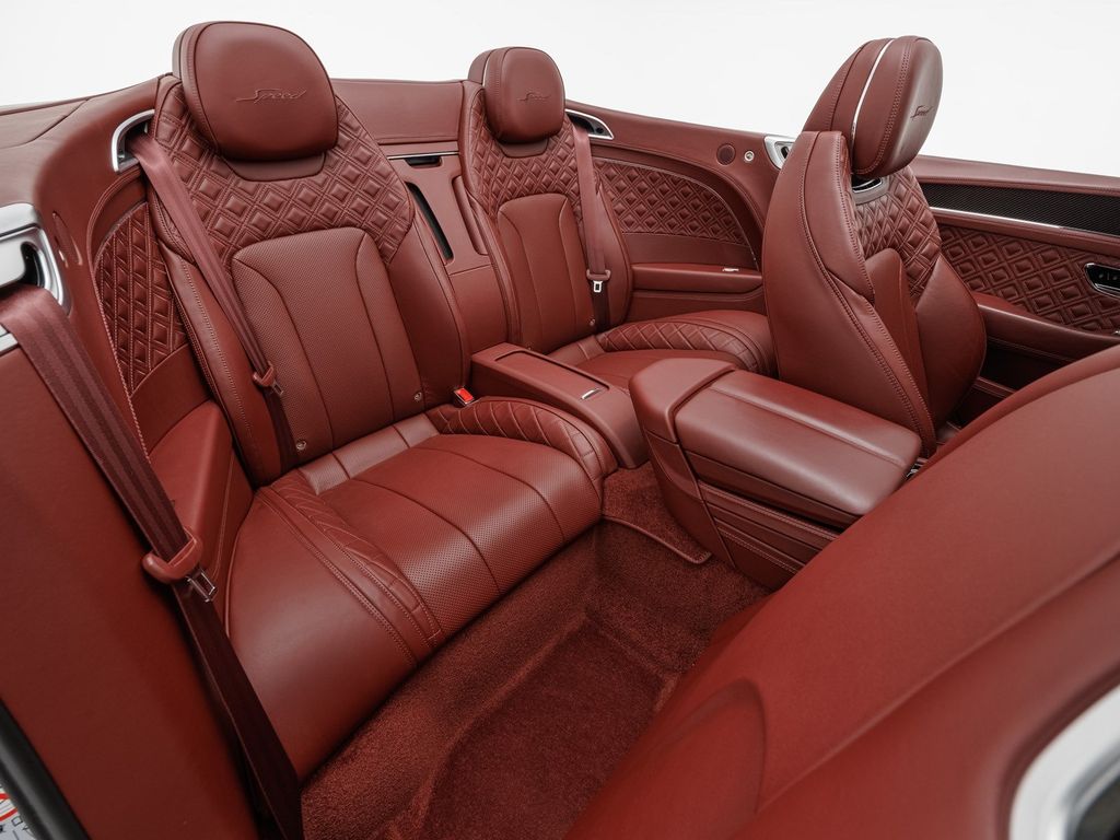 Bentley Continental GTC 2023