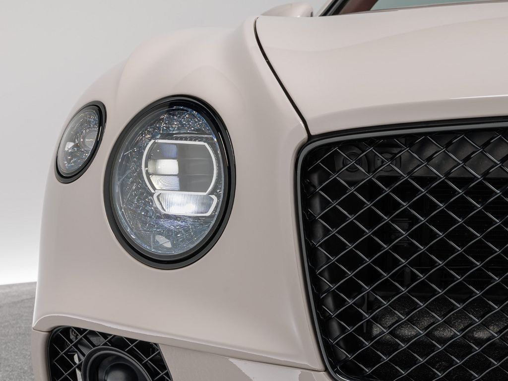 Bentley Continental GTC 2023