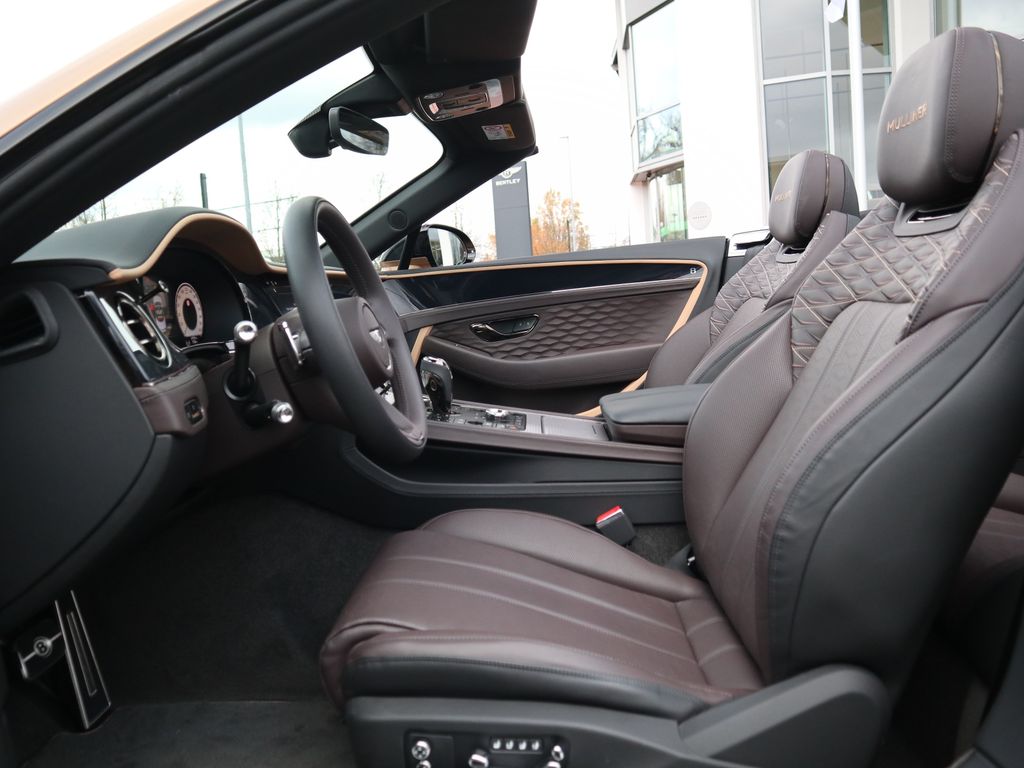 Bentley Continental GTC 2025