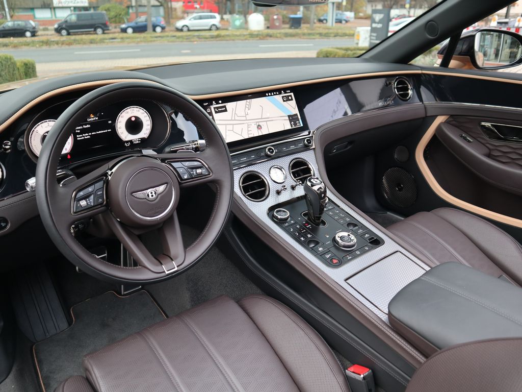 Bentley Continental GTC 2025