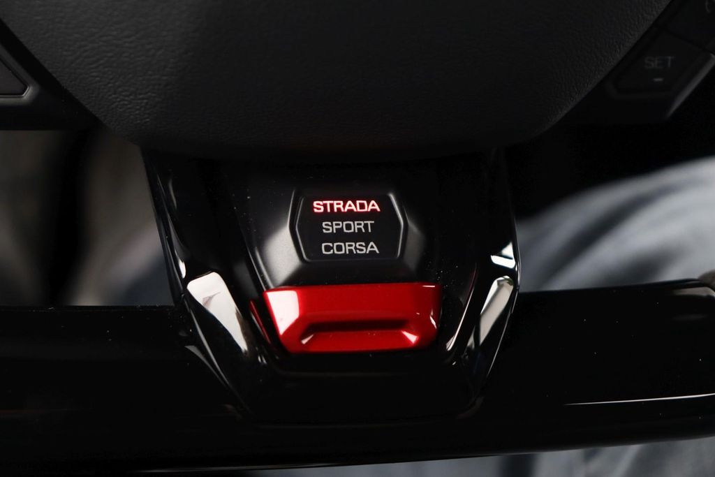 Lamborghini Huracán 2024