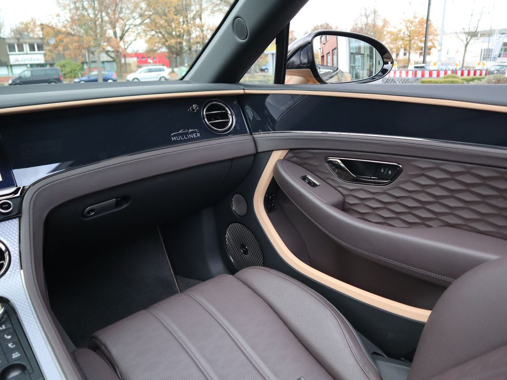 Bentley Continental GTC 2025