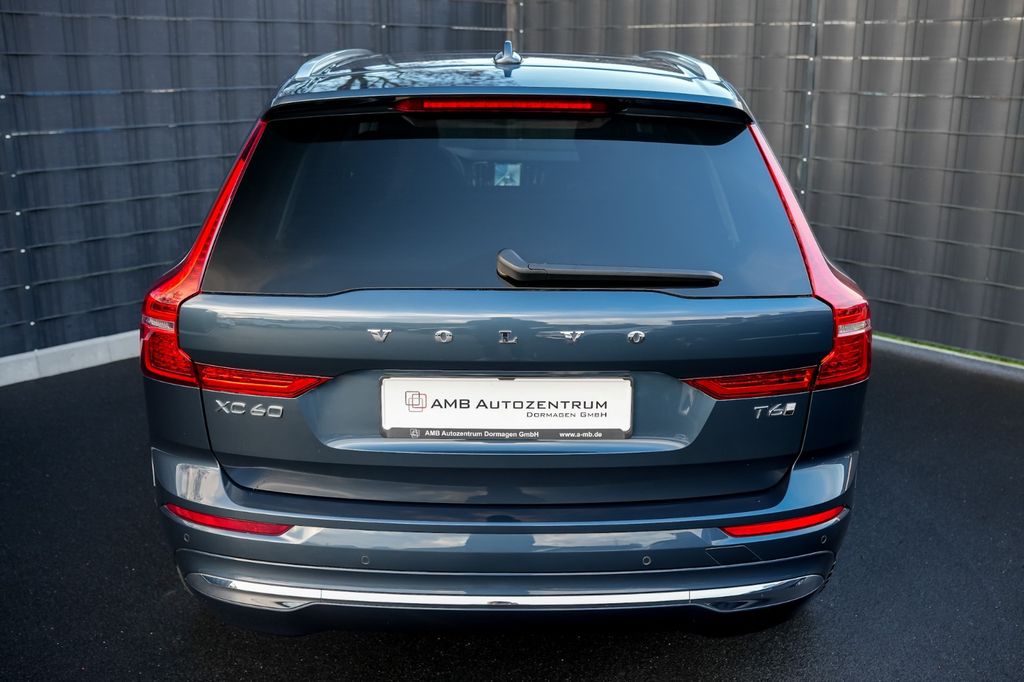 Volvo XC60 2025