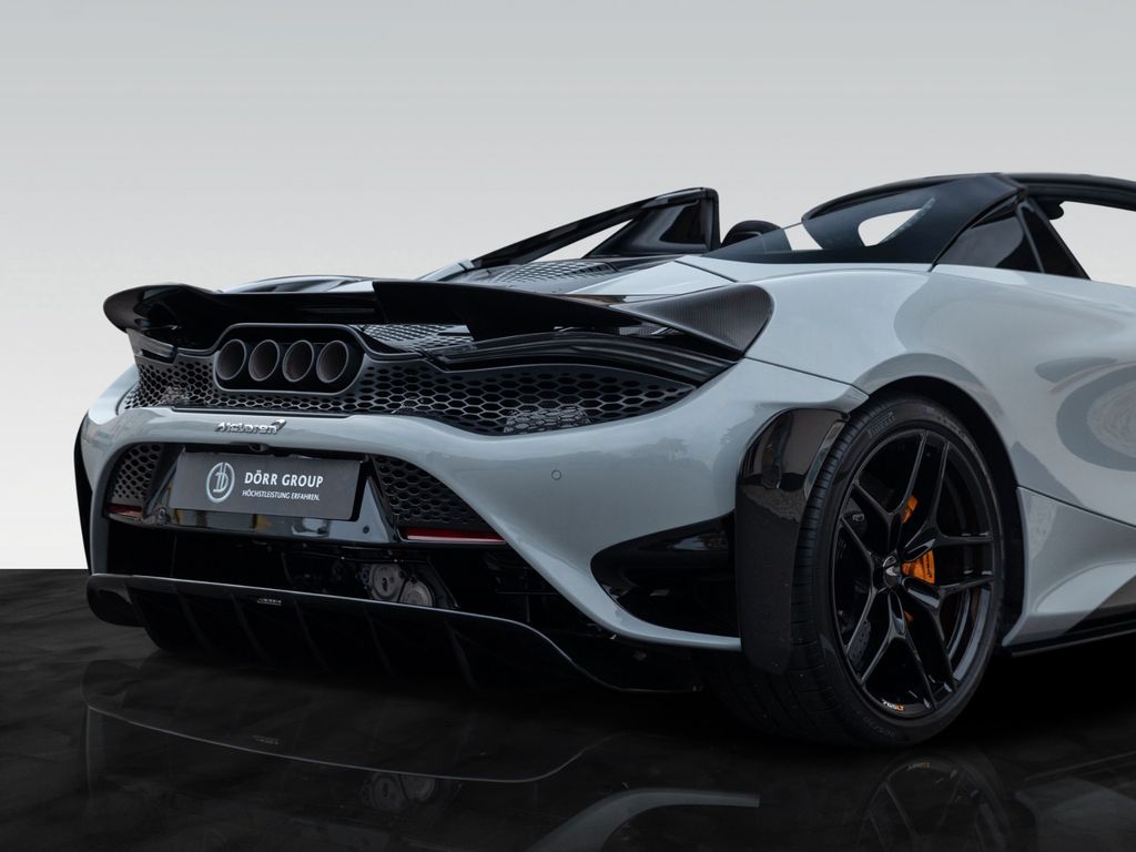 McLaren 765LT 2023