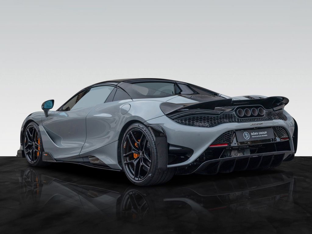 McLaren 765LT 2023