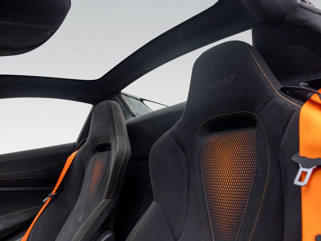 McLaren 765LT 2023