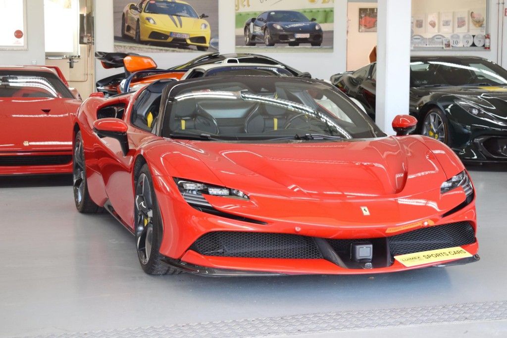 Ferrari SF90 2024