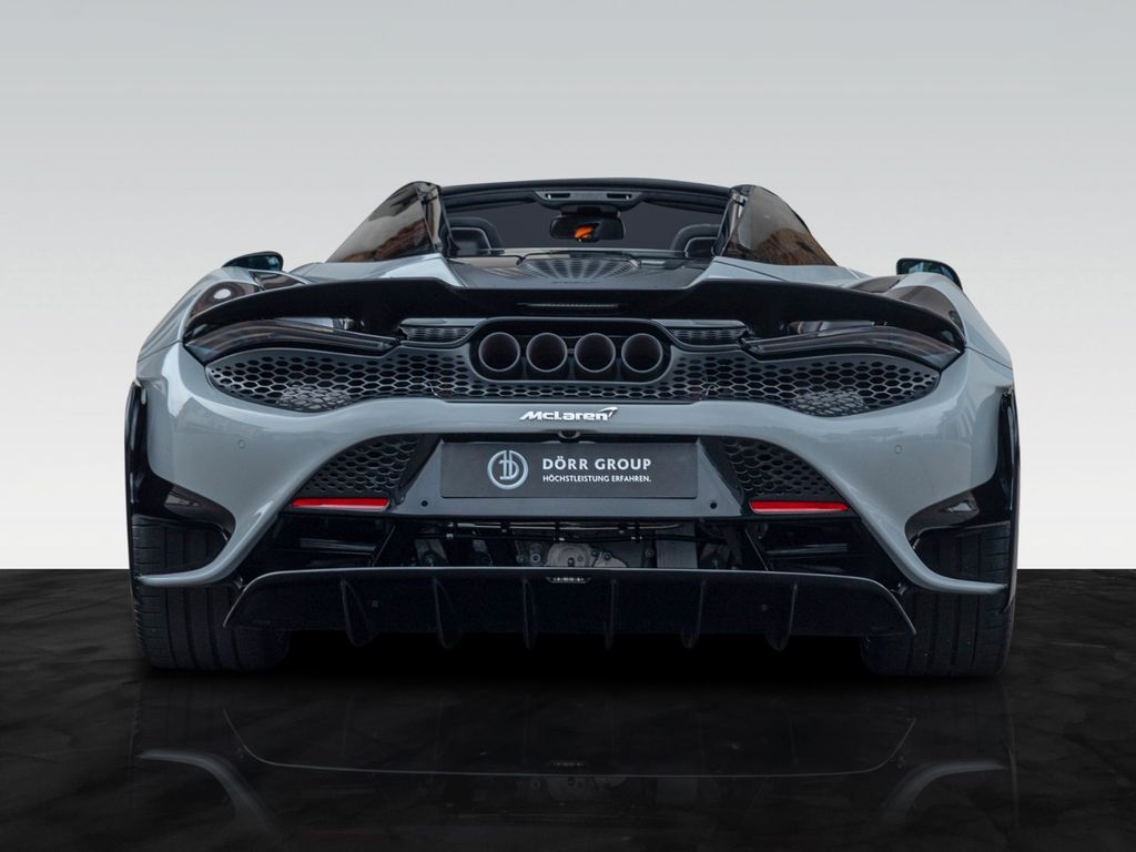 McLaren 765LT 2023