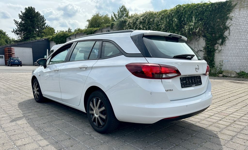 Opel Astra 2021