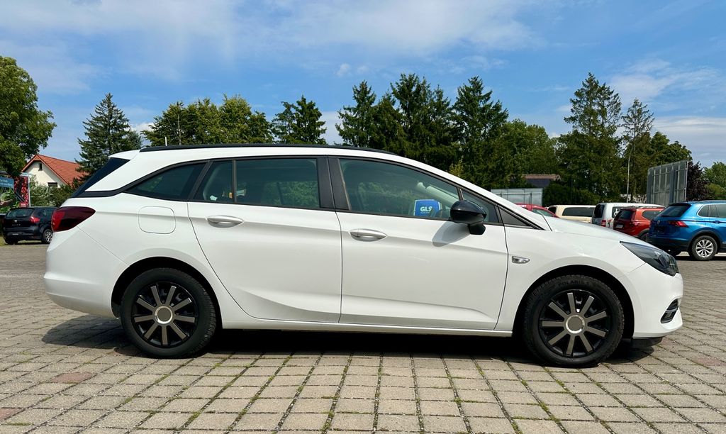 Opel Astra 2021