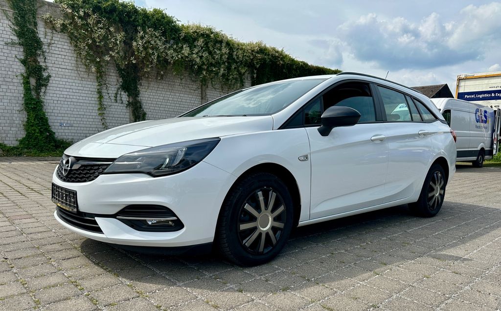 Opel Astra 2021