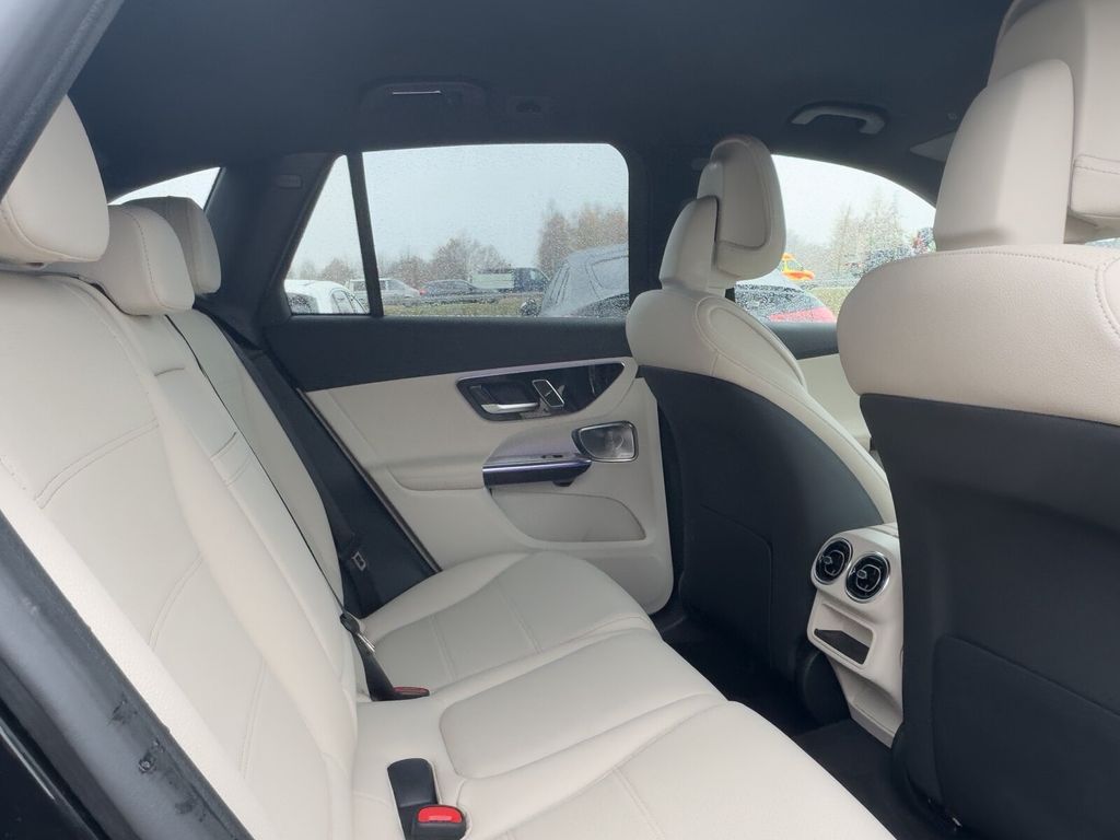 Mercedes-Benz GLC 300 2024